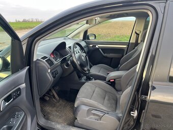 Volkswagen Touran 2.0 tdi - 9