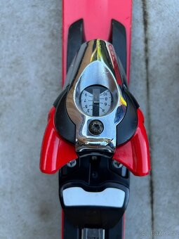 Lyže, boty, hůlky. - 9