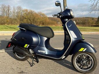 Vespa GTS 300 Super Tech ABS - 9