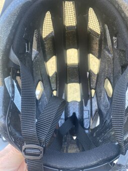 Cyklistická přilba UVEX - 9