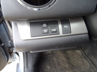 Mazda 6 2,0i 114 kW facelift,servis jen Mazda, pěkná výbava - 9