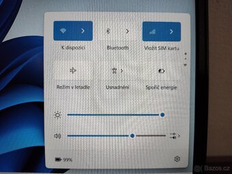 podsvícený Dell 5501,i5-9400h-4,3 GHz,512gb M.2,Top stav. - 9