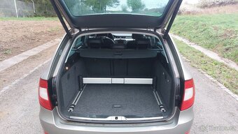 Škoda superb combi 2.0 tdi 125kw Elegance výbava - 9