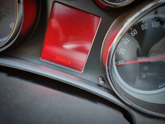 Opel Astra J 1.7 cdti - 9