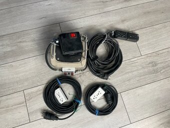 Prodám otočné hlavy 575W + CASE na kolečkách - 9