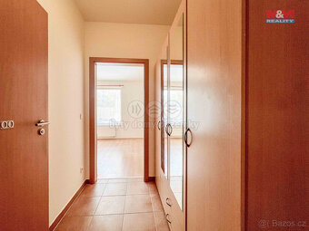 Pronájem bytu 1+kk, 32 m², Praha 10, ul. Hornoměcholupská - 9