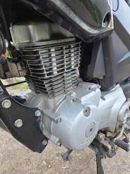 Honda cbf 125 (2012) - 9