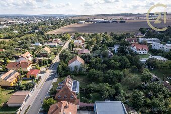 POZEMEK BRNO-HORNÍ HERŠPICE: OSAMĚLÁ ULICE – POSLEDNÍ ŠAN... - 9