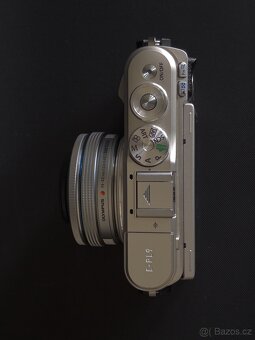 Olympus PEN E-PL9 a objektiv 14-42, 16 8XX expozic - 9