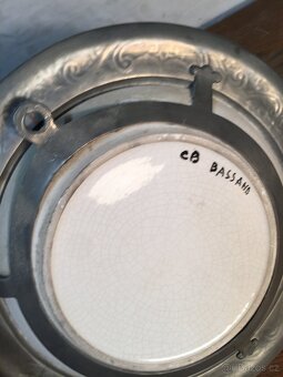 cínový talíř majolika a masivní montáž cín punc anděl - 9