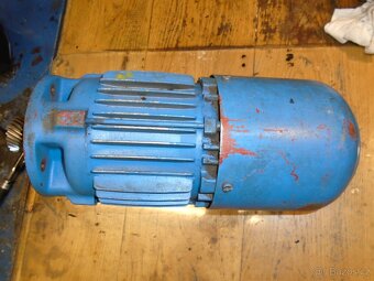 Jeřábový motor s dvojim vinutím - 9