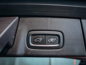 Volvo V90 2.0 T8 AWD Inscription DPH - 9