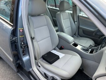 MERCEDES C 280 COMBI 3,0 V 6 AVANTGARDE 170 kW - 9