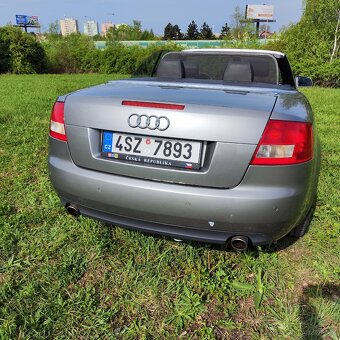 Cabrio Audi A4 2,4 - 9