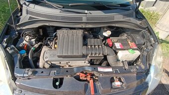 Suzuki Swift 1.3 - 9