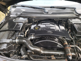Range Rover sport 3,0 HSE, 2012, poškozený motor - 9