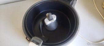 Horkovzdušná fritéza Tefal na lžičku oleje - 9