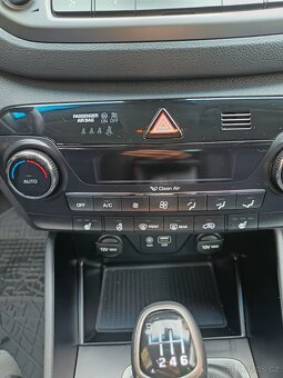 Hyundai tucson 1.7 crdi - 9