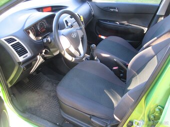 Hyundai i20 1.2 r.v.2010 po 1.maj.nový v ČR.naj.89 700km. - 9