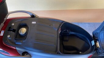 Honda SH 125i / po 1.majiteli / 2x klíč /nové pneu/ serviska - 9