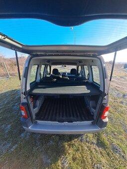 Prodám Citroen Berlingo, rok 2008 - 9