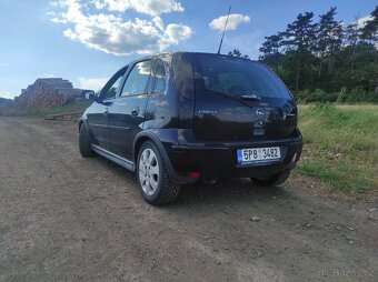 Opel Corsa  C 1,2 59kw Twinport 2006 - 9