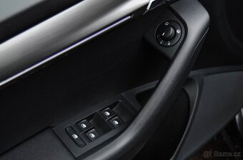 Škoda Octavia 3 Combi 2.0 TDI Style DSG - 9