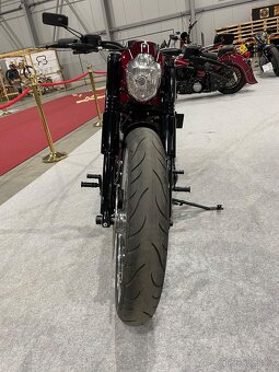 Harley Davidson Custom Breakaut - 9