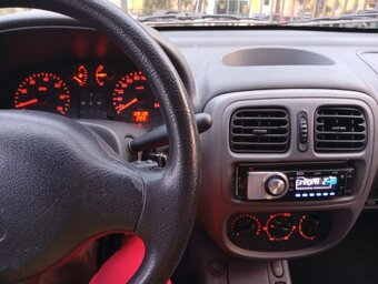 Renault thalia 1.4 MPI tažné zařízení málo najeto - 9