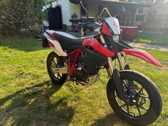 Yuki 125 SRi - 9