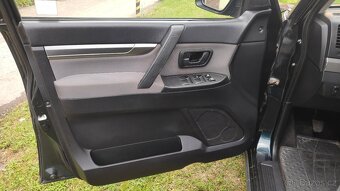 Mitsubishi Pajero, 3.2DI-D 147kw 7-míst ,Manuál, Bez DPF - 9