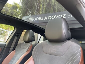 Volkswagen ID.4,  77 kWh 360 kamera Panorama HUD - 9