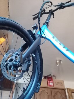 Nevhodný dárek - 9