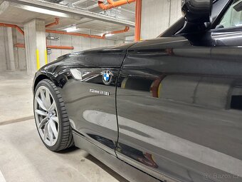 BMW Z4 sDrive 23i E89, schwarz metallic + hnědá kůže, výbava - 9