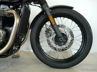 Triumph Bonneville Bobber 2020 - 9