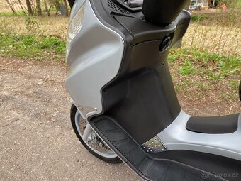 Piaggio X8 125 - 9