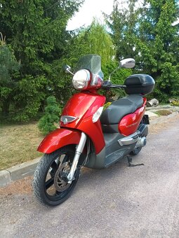 Aprilia scarabeo 300s - 9