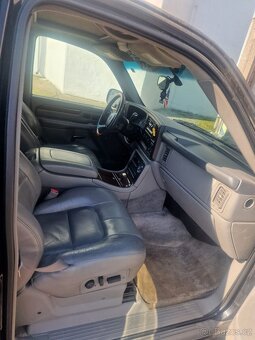 Cadillac Escalade 4x4,r.v.2002 najeto 300tis, STK do 6/2025 - 9