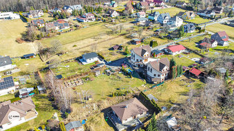 Atypický dům - 4 bytové jednotky na pozemku 2.509 m2, ul. K - 9