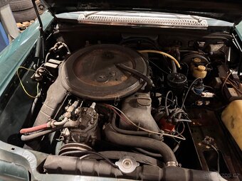 Mercedes Benz 114 US - 9