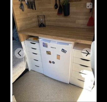 Obytná dodávka Iveco Daily 2.8 MAXI,MARKÝZA,2XPOSTEL,LEDNICE - 9