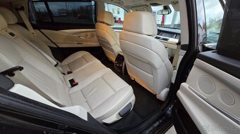 BMW 5GT 535i - 9