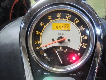 Kawasaki VN 900 Classic - 9