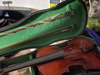 Housle krásné bez prasklin - 9
