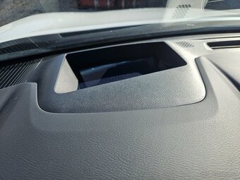 NISSAN X-TRAIL 1.5 e-POWER Tekna e-4ORCE AWD - 9