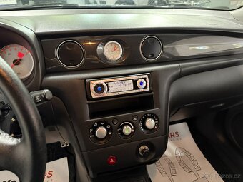 Mitsubishi Outlander 2,4 i DAKAR COMPETITOR 4WD 112.000 KM - 9