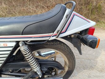 Suzuki GSX 400 - 9