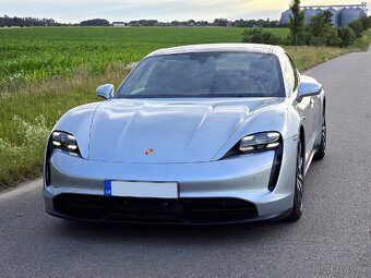 Porsche Taycan 4S Performance Plus - 9