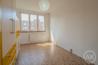 Pronájem bytu 3+1 s lodžií, ul. Jana Maluchy 73 - 9