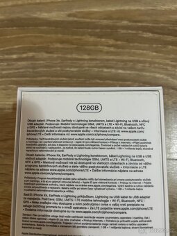 Iphone XR 128GB s příslušenstvím - 9